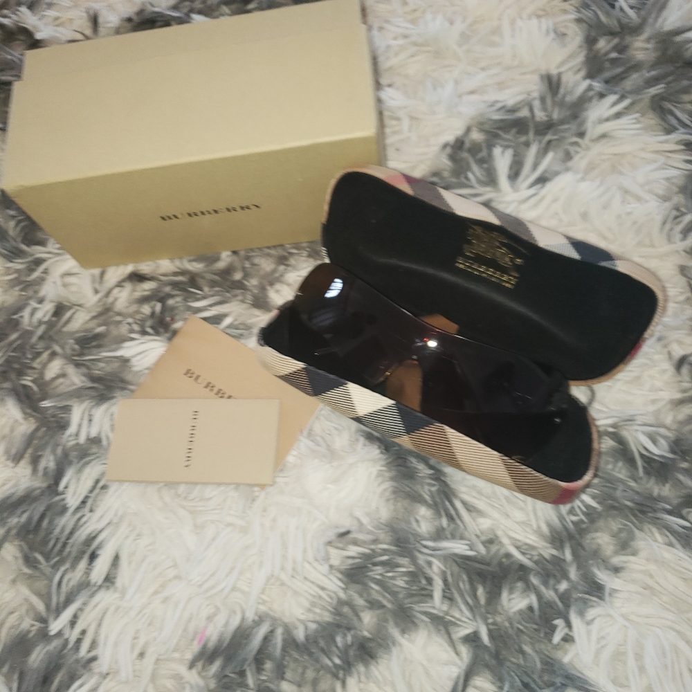 Burberry Sunglasses